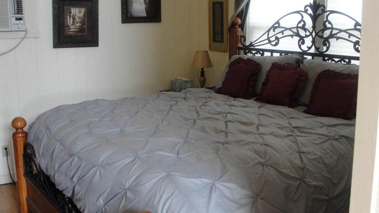 Photo of Bedroom in Eureka Springs