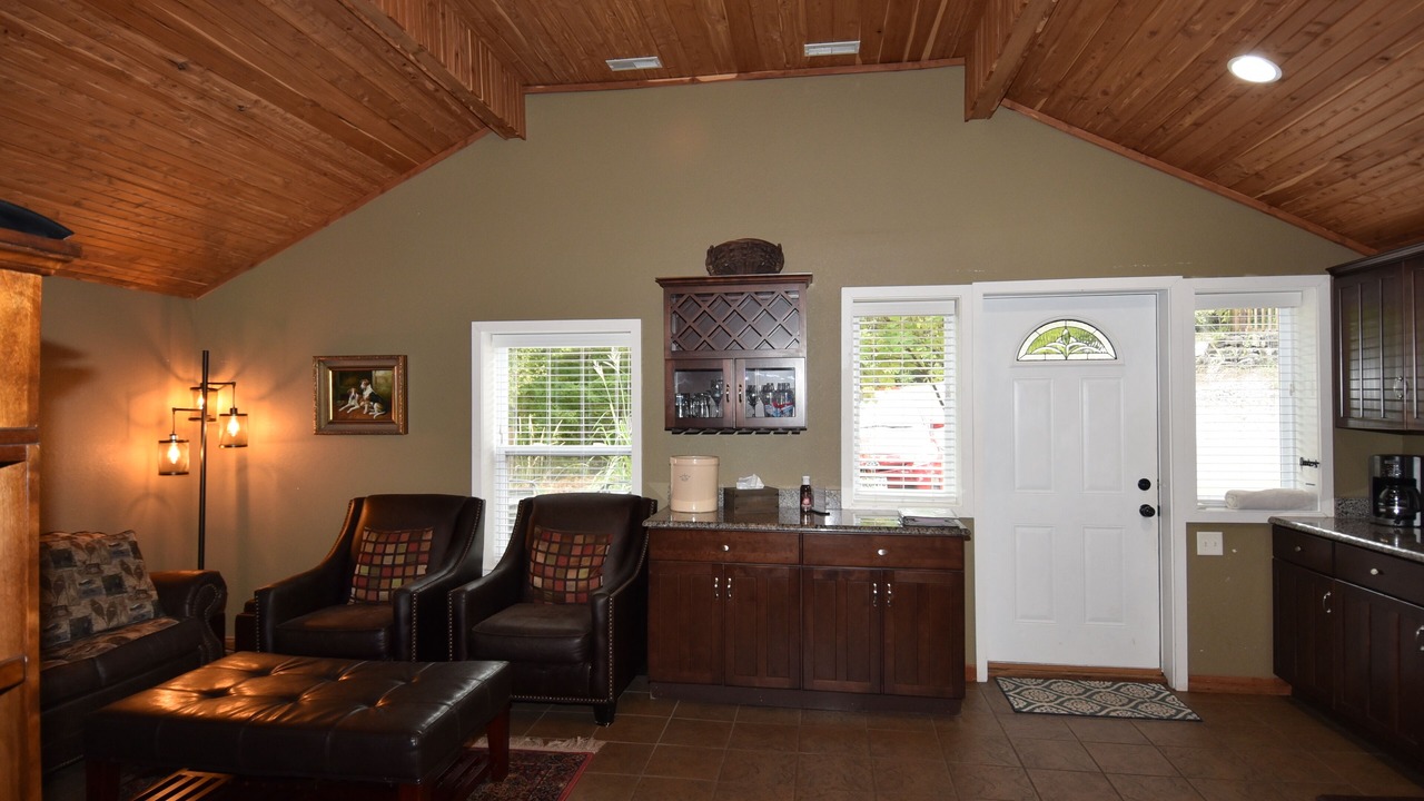 Photo of Livingroom in Camdenton