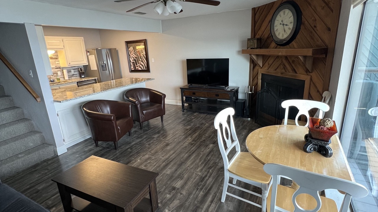 Photo of Livingroom in Granbury
