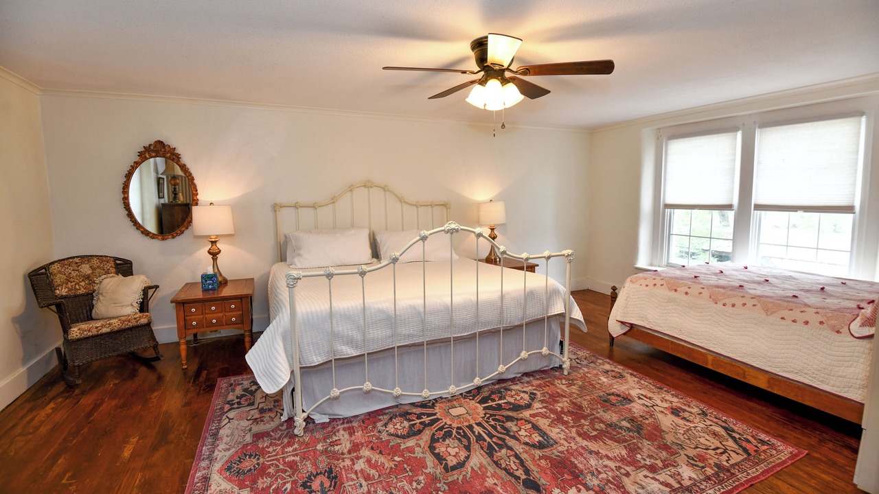 Photo of Bedroom in Utopia