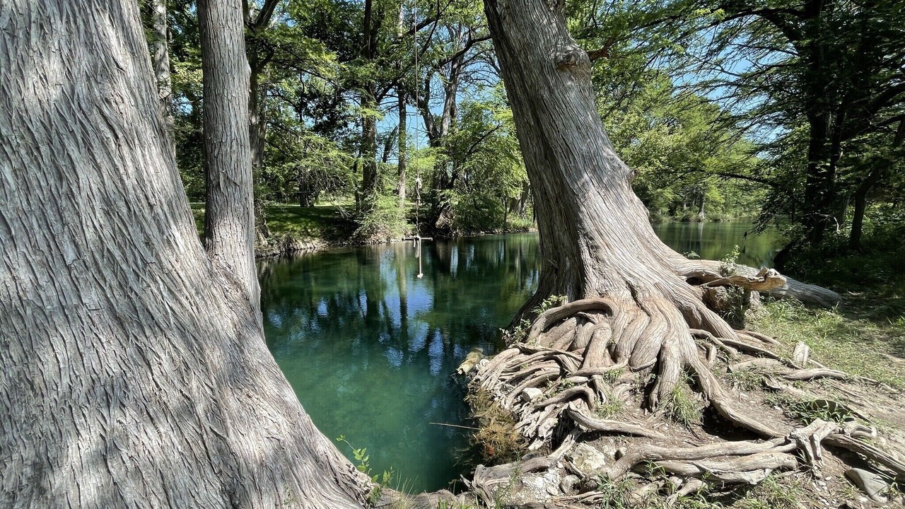 Photo of Outdoor in Utopia
