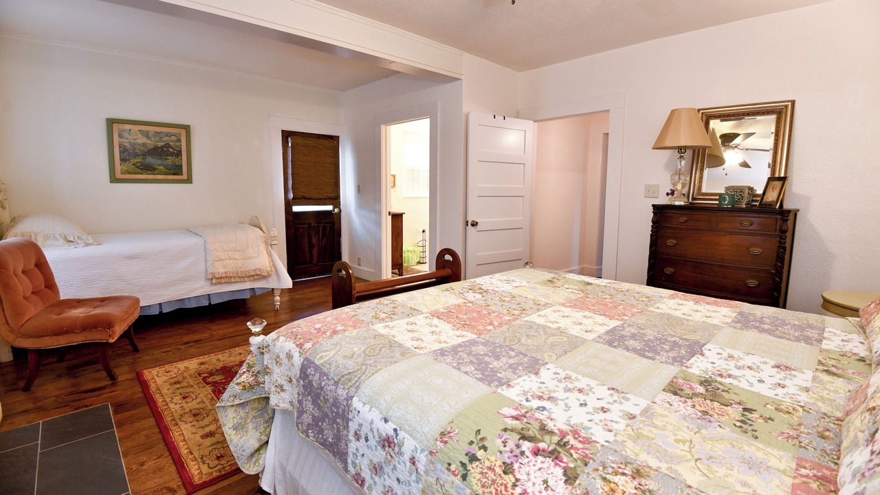 Photo of Bedroom in Utopia