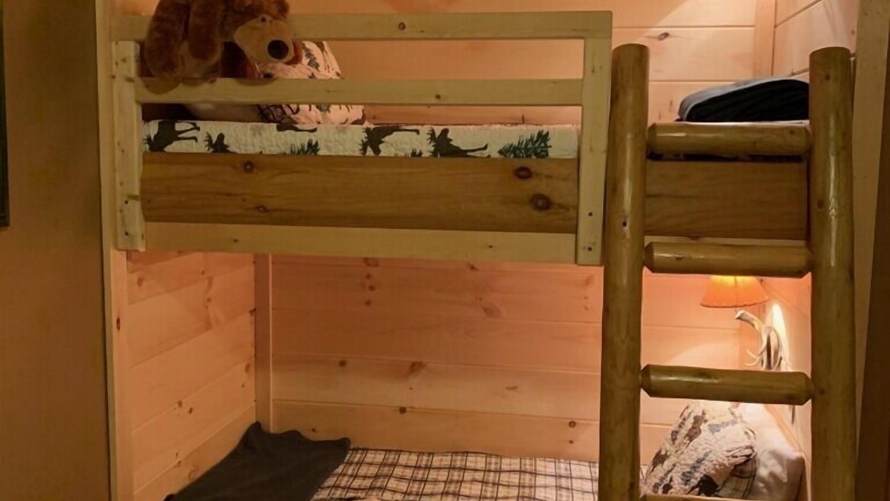 Photo of Bedroom in Town of Webb