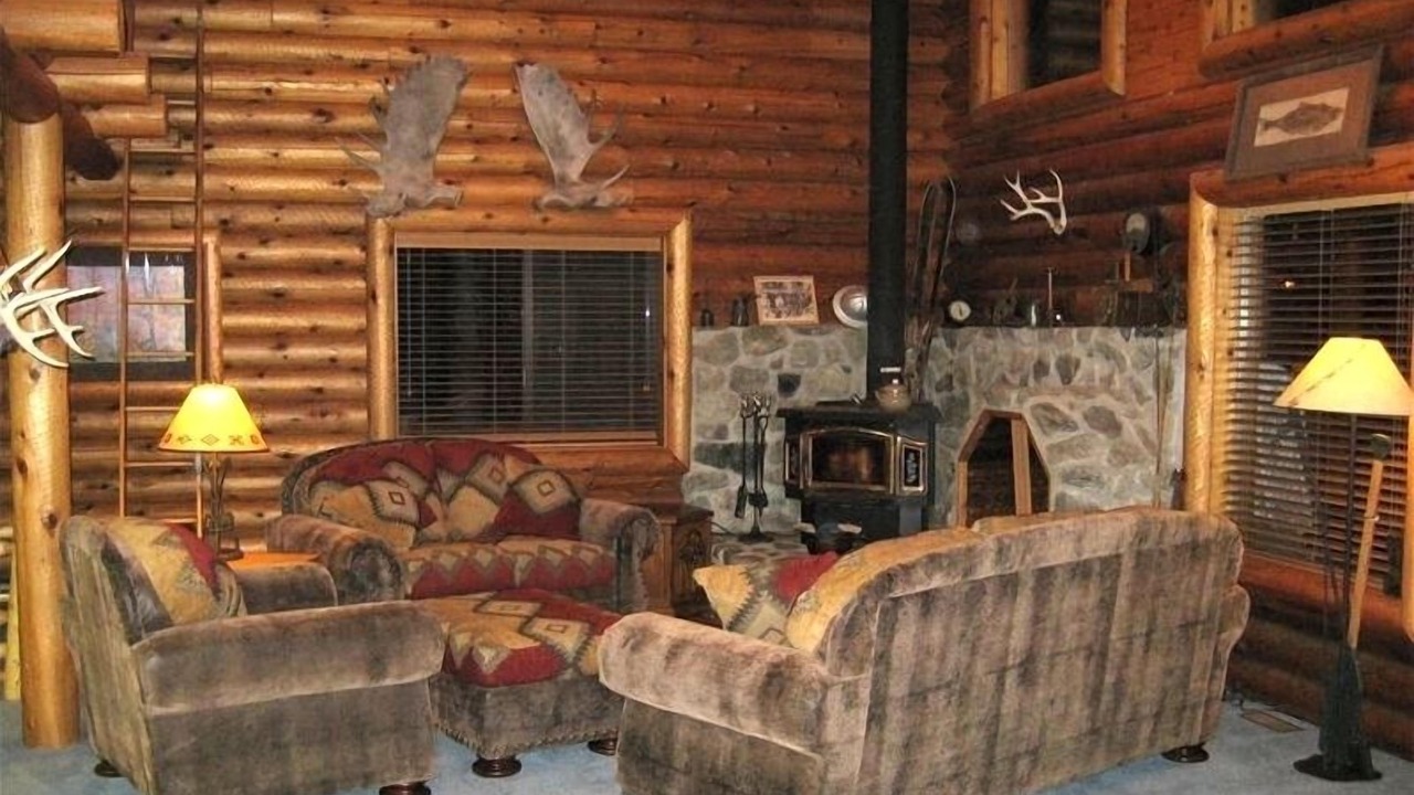 Photo of Bedroom in Roslyn Ridge