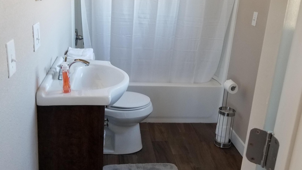 Photo of Bathroom in Lonergan