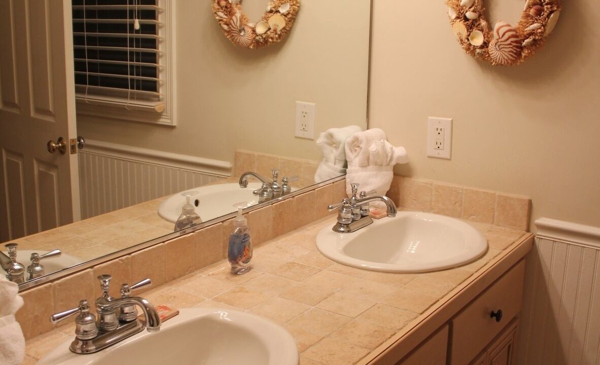 Photo of Bathroom in Saint Simons Island