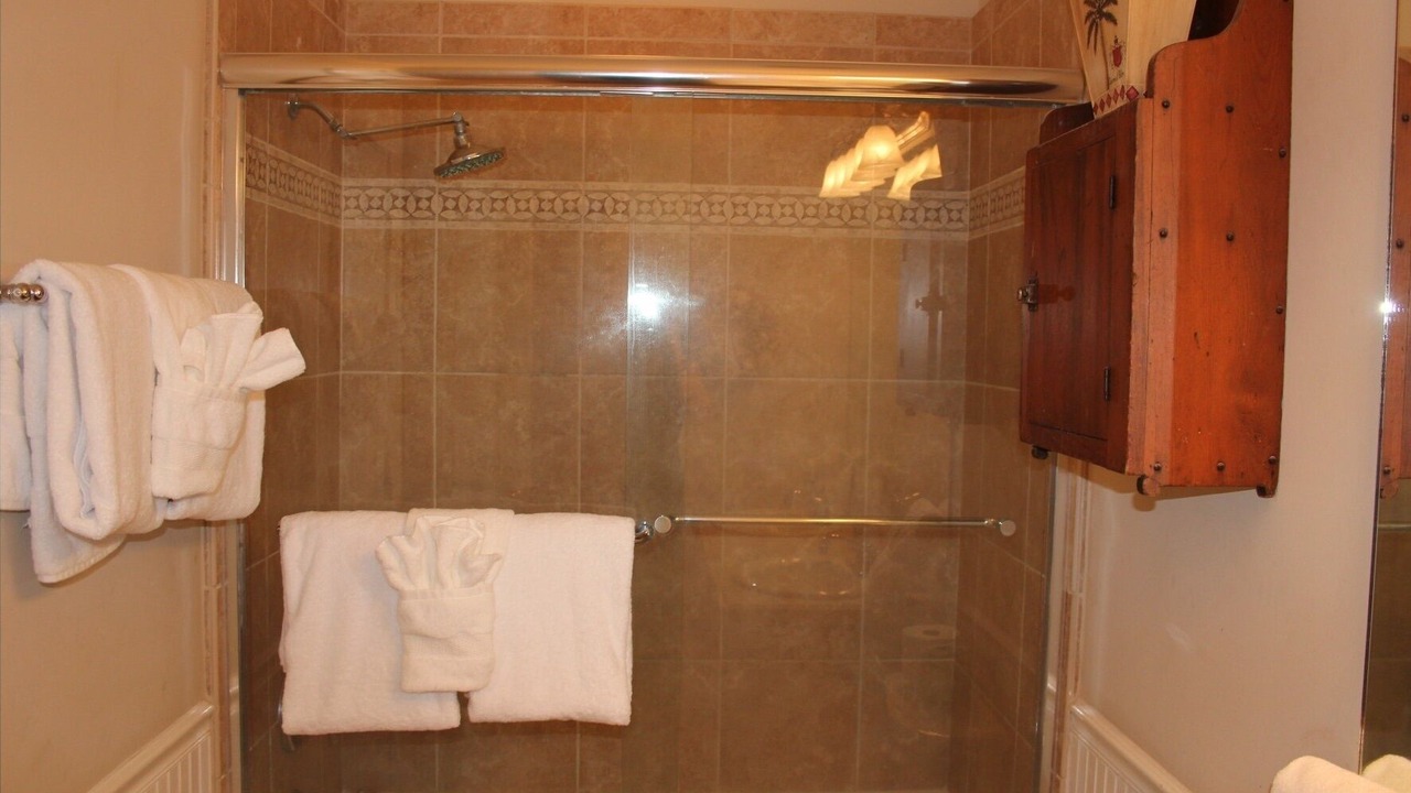 Photo of Bathroom in Saint Simons Island