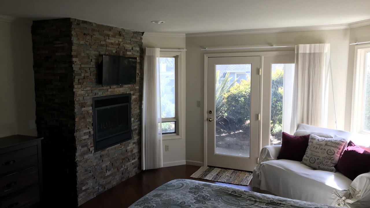 Photo of Bedroom in La Selva Beach