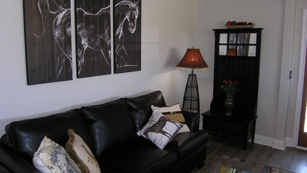 Photo of Livingroom in Keene - Military Road