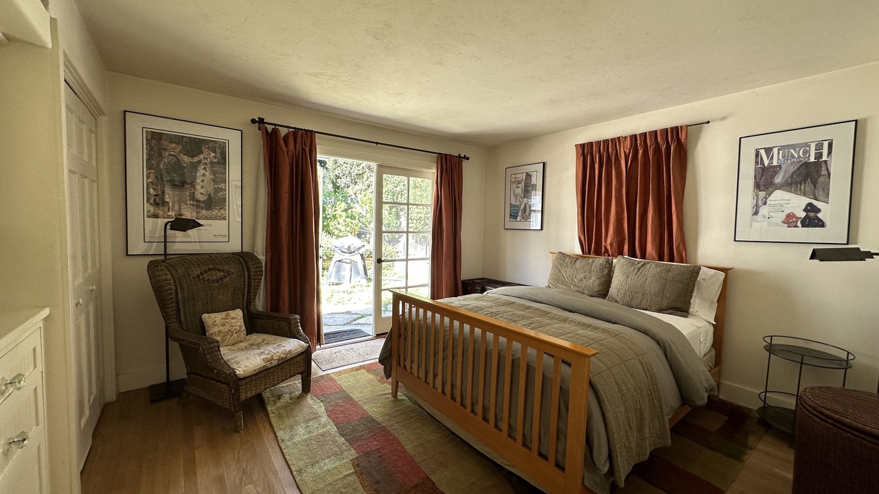 Photo of Bedroom in Carmel Point