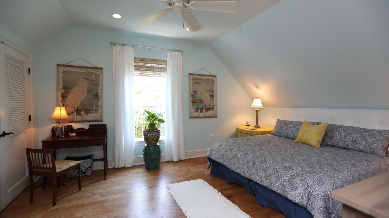 Photo of Bedroom in Gulfport