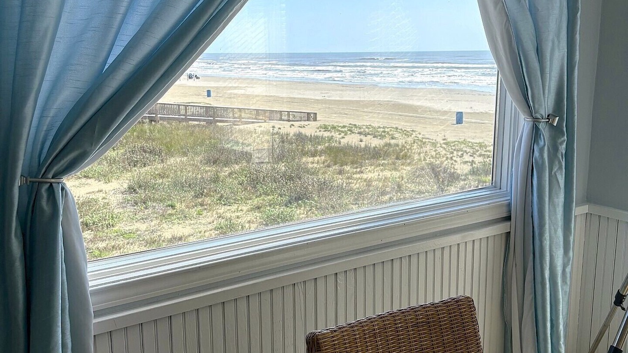 Photo of Bedroom in Galveston
