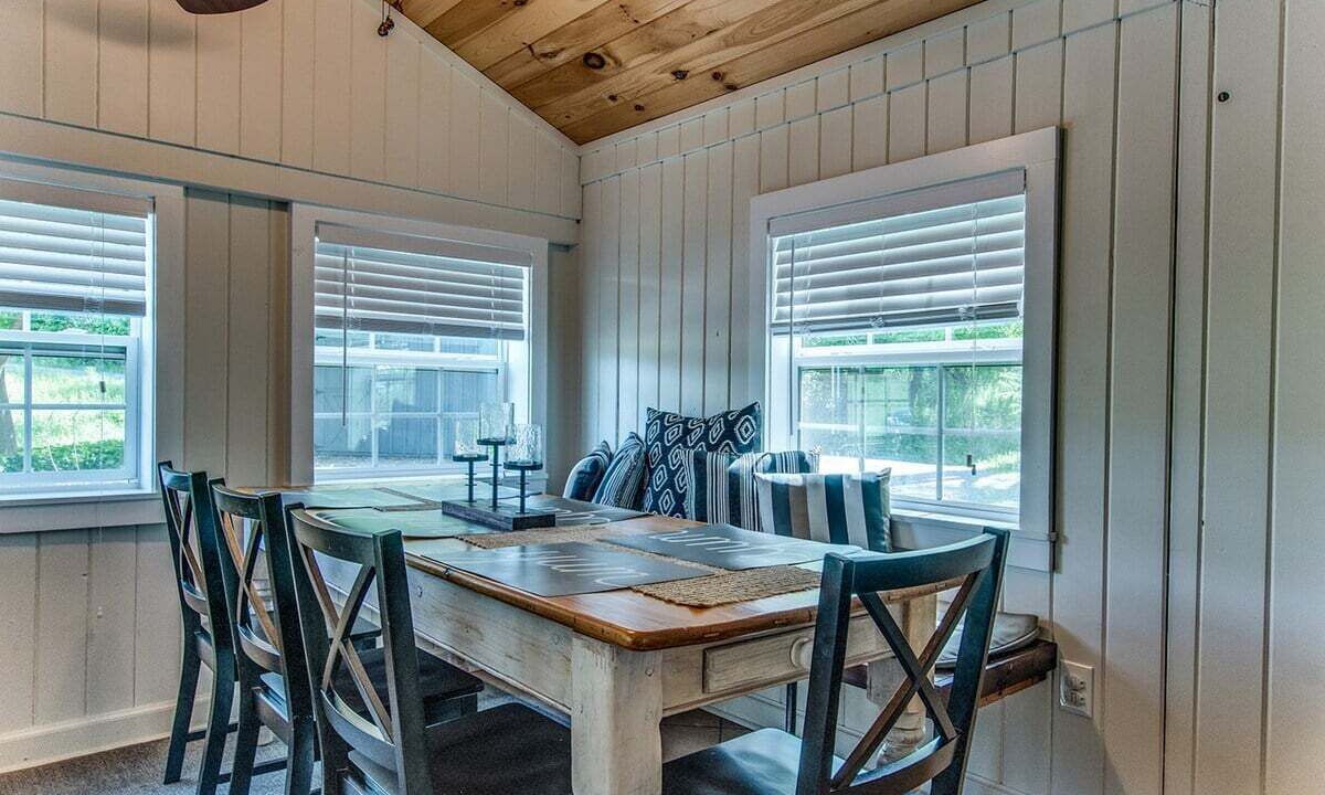 Photo of Livingroom in Bradford