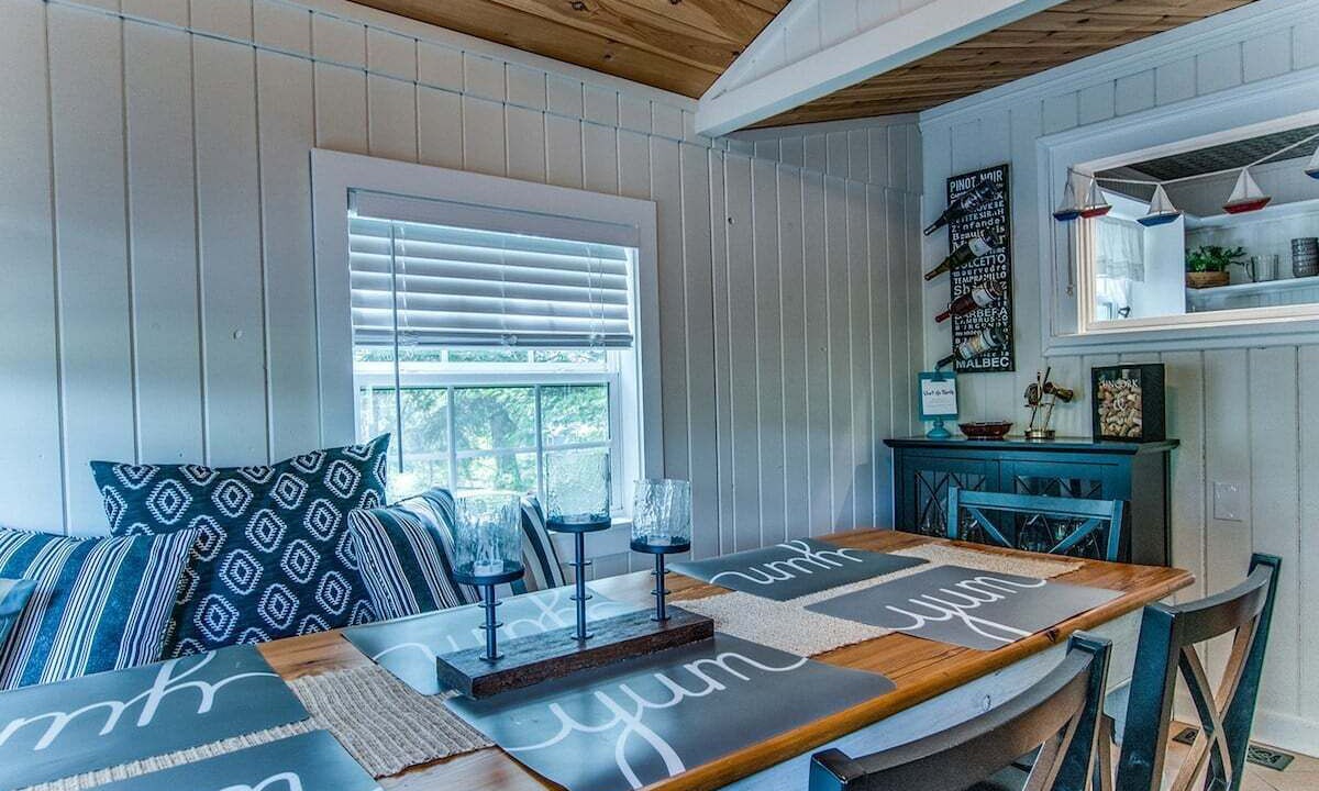 Photo of Livingroom in Bradford
