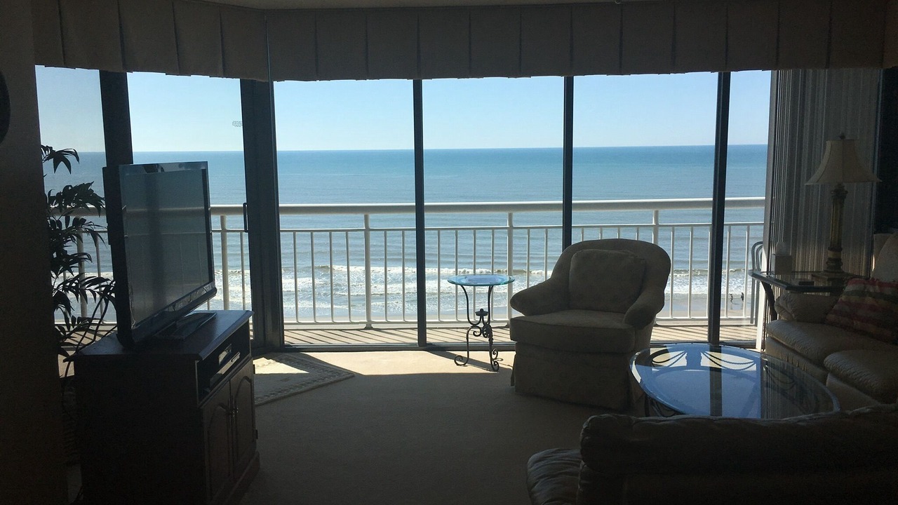 Photo of Livingroom in Crescent Beach