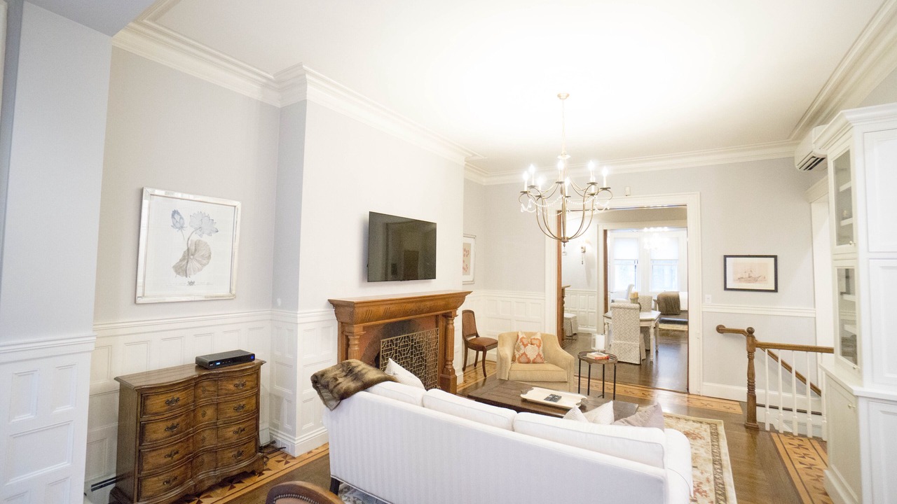 Photo of Livingroom in Back Bay West