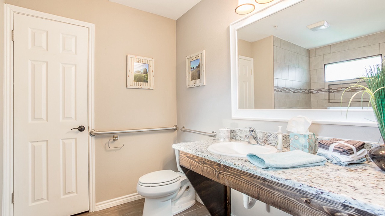 Photo of Bathroom in Heritage