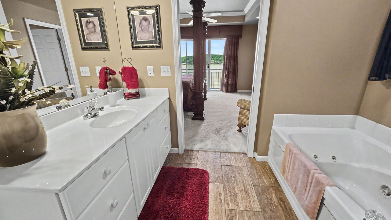 Photo of Bathroom in Lake Ozark