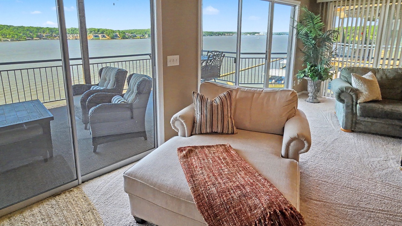 Photo of Livingroom in Lake Ozark