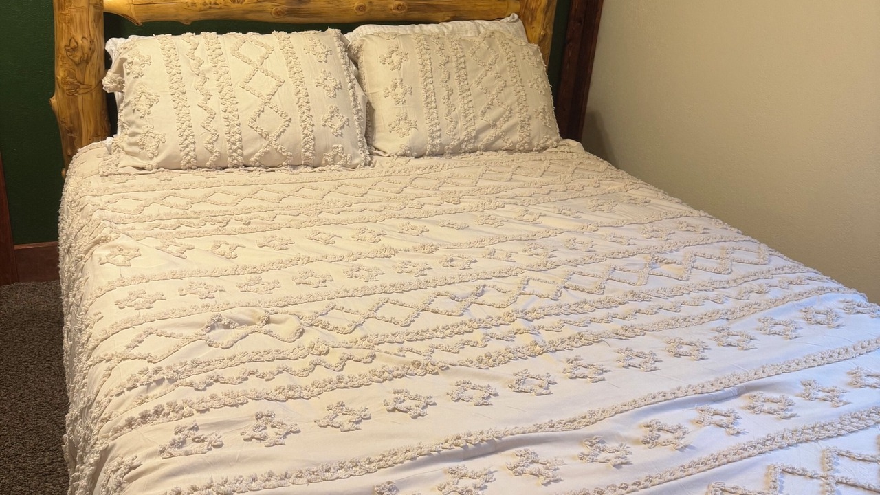 Photo of Bedroom in Branson