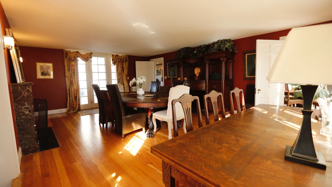 Photo of Livingroom in Cooperstown