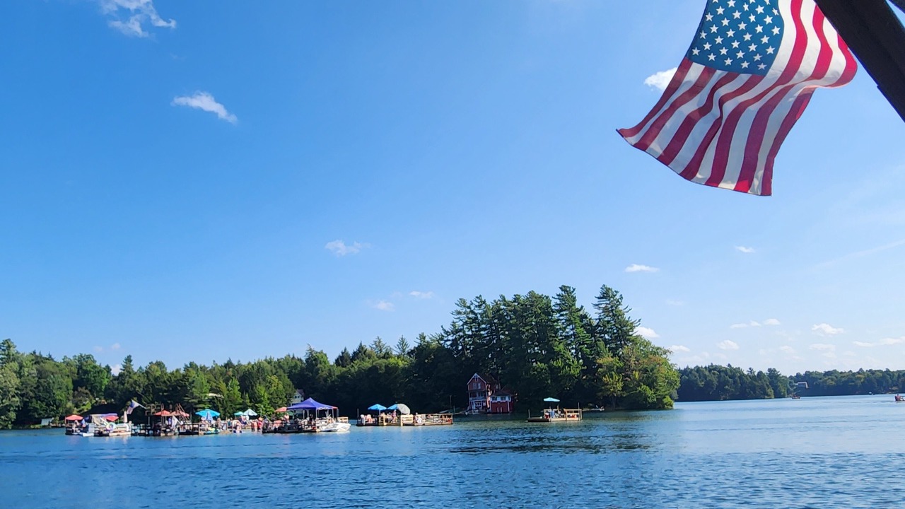 Photo of Others in Star Lake