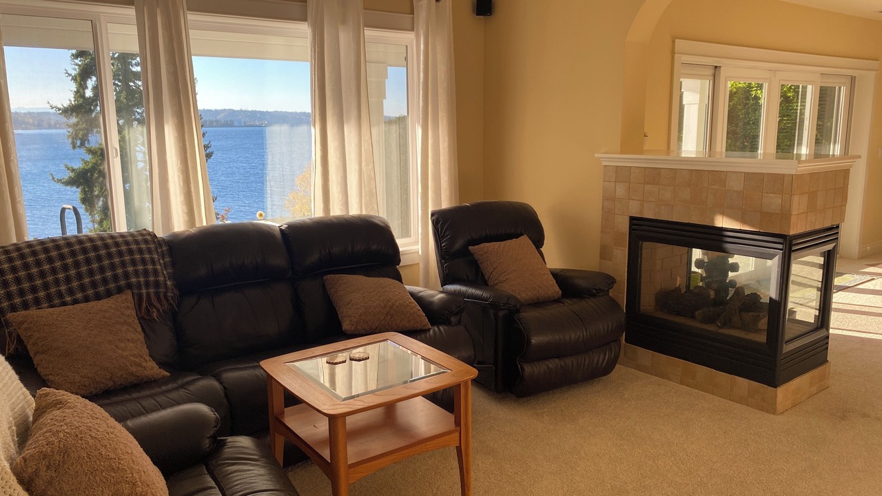 Photo of Livingroom in Mercer Island