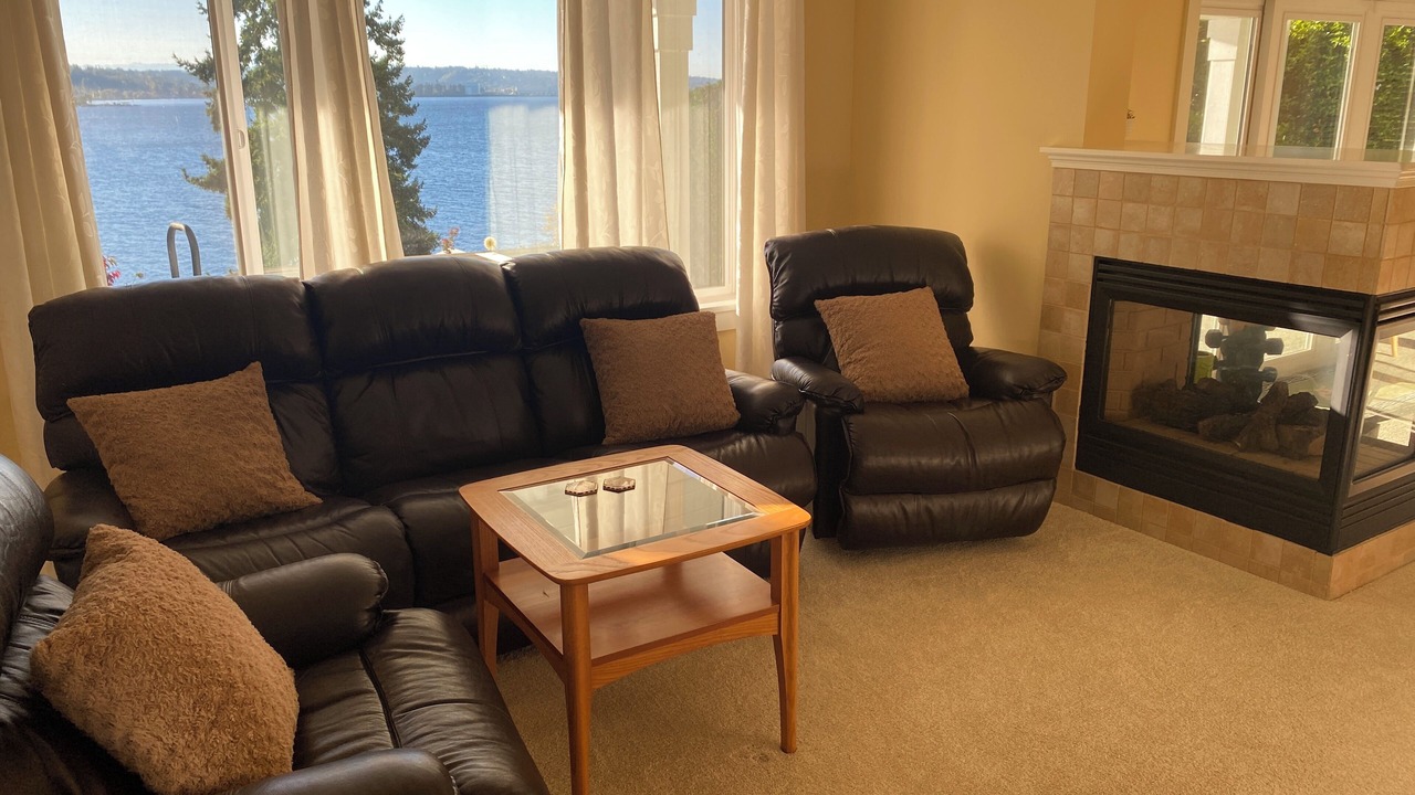 Photo of Livingroom in Mercer Island