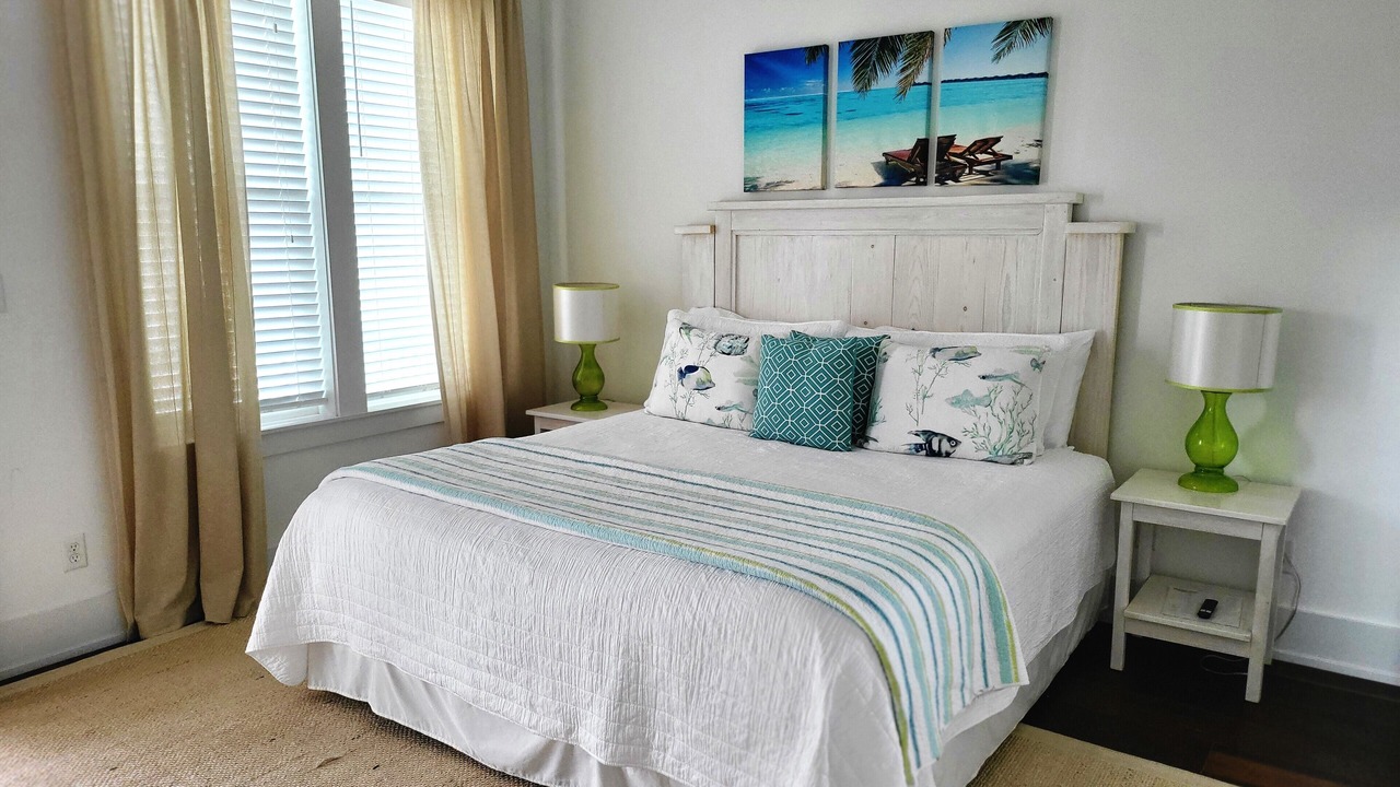 Photo of Bedroom in Seacrest Beach