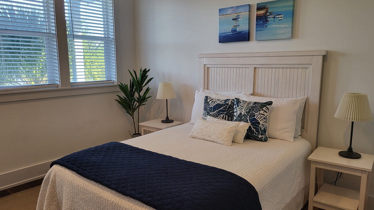Photo of Bedroom in Seacrest Beach