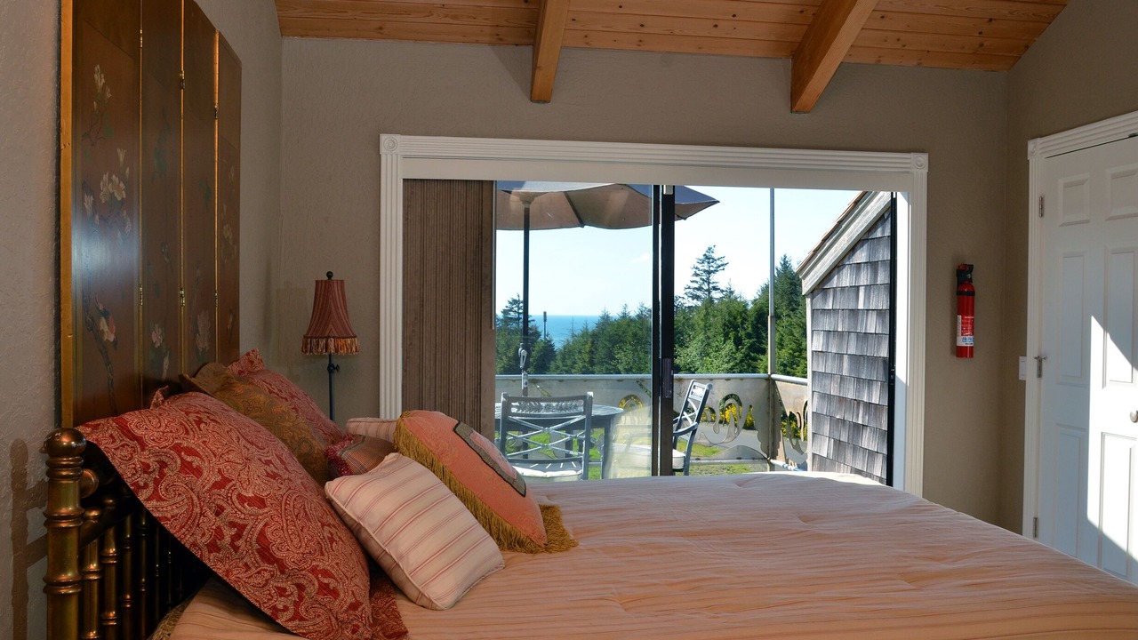 Photo of Bedroom in Arch Cape