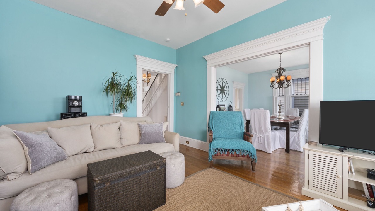 Photo of Livingroom in Willoughby Spit