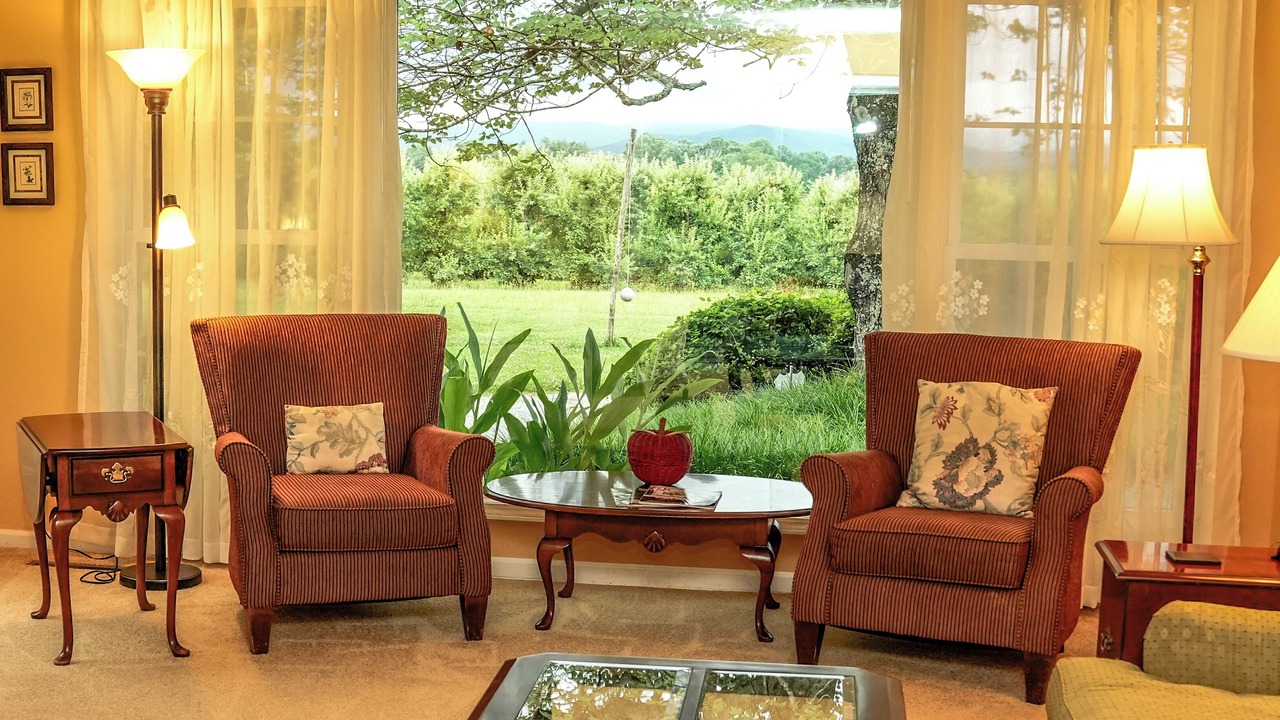 Photo of Livingroom in Hendersonville