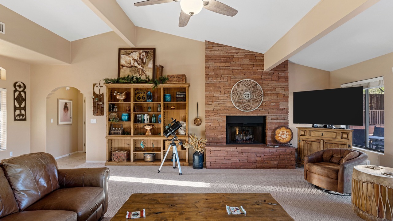 Photo of Livingroom in West Sedona