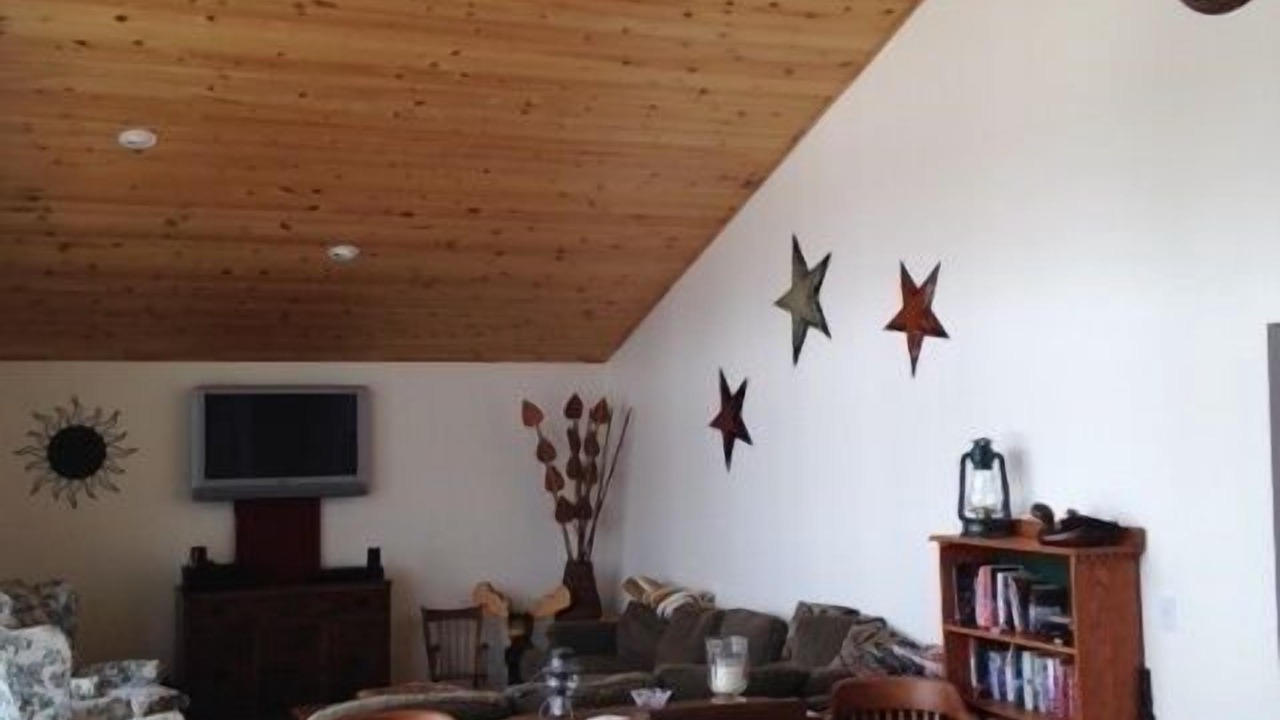 Photo of Livingroom in Frontenac