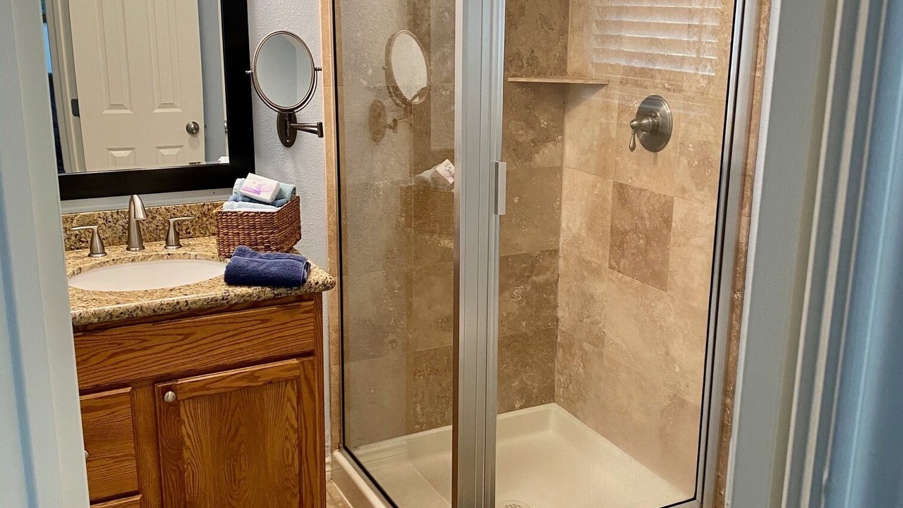 Photo of Bathroom in Canyon Creek