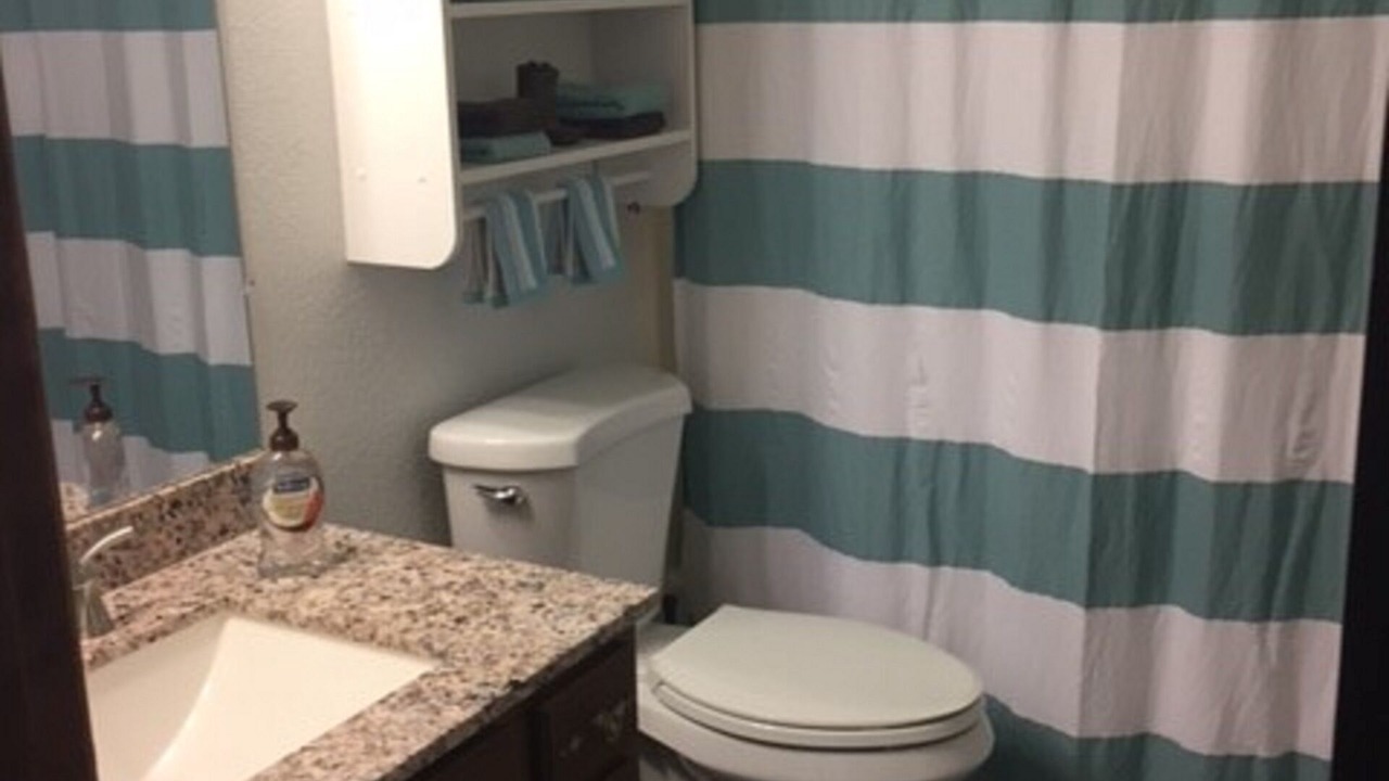 Photo of Bathroom in Alamogordo
