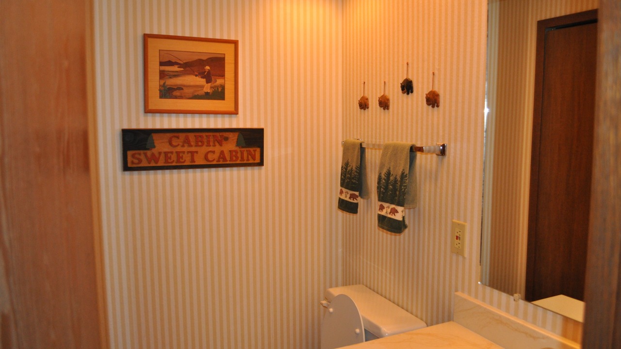 Photo of Bedroom in West Yellowstone