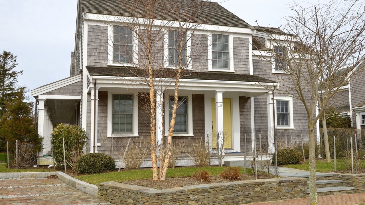 Photo of Others in Nantucket Town