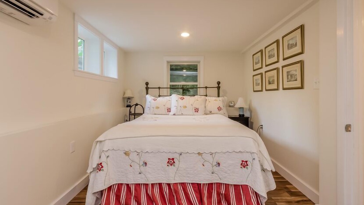 Photo of Others in Marblehead