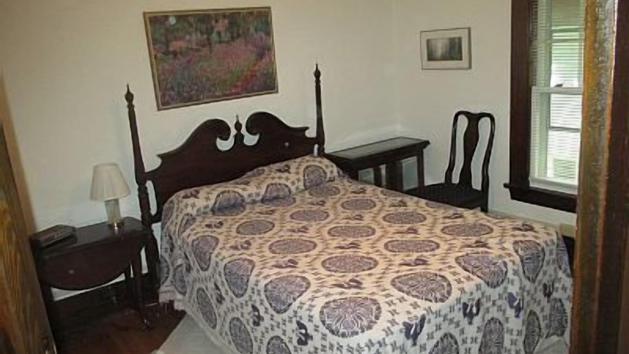 Photo of Bedroom in Canandaigua
