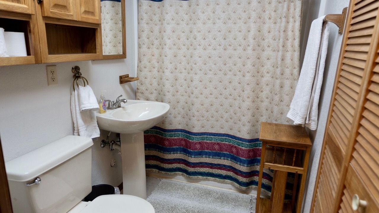 Photo of Bathroom in Lakeside