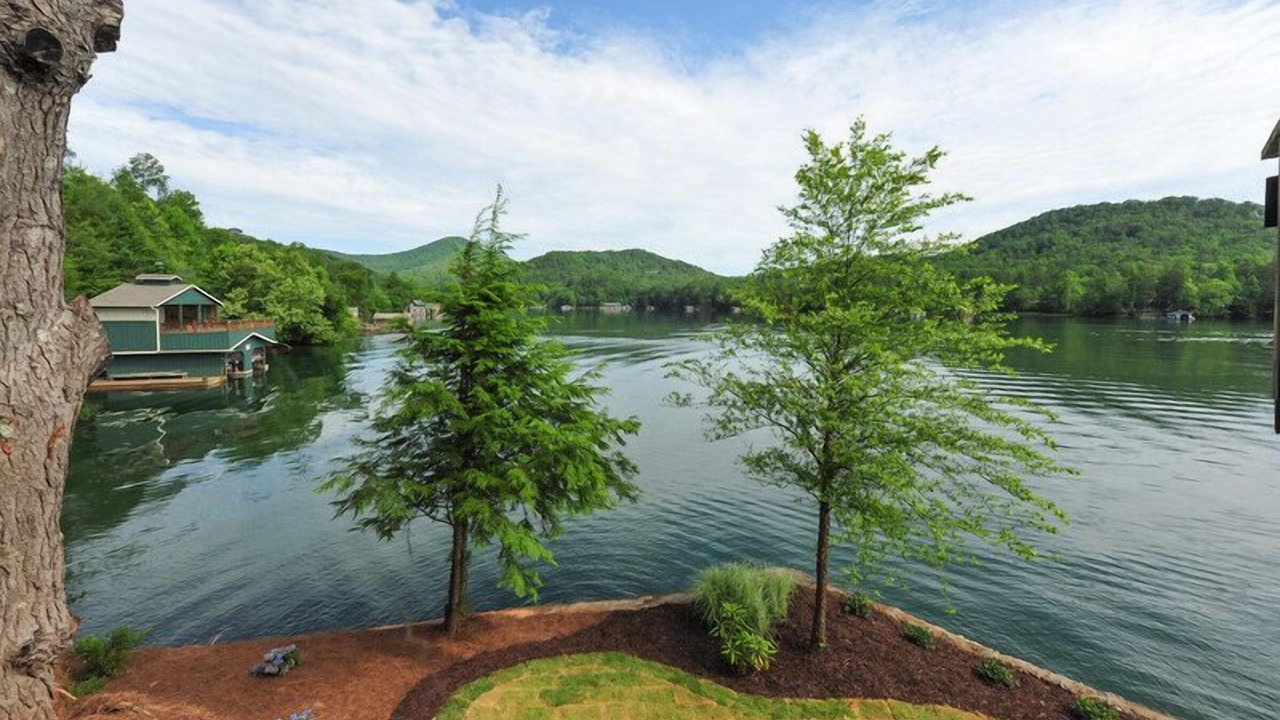 Photo of Others in Clarkesville