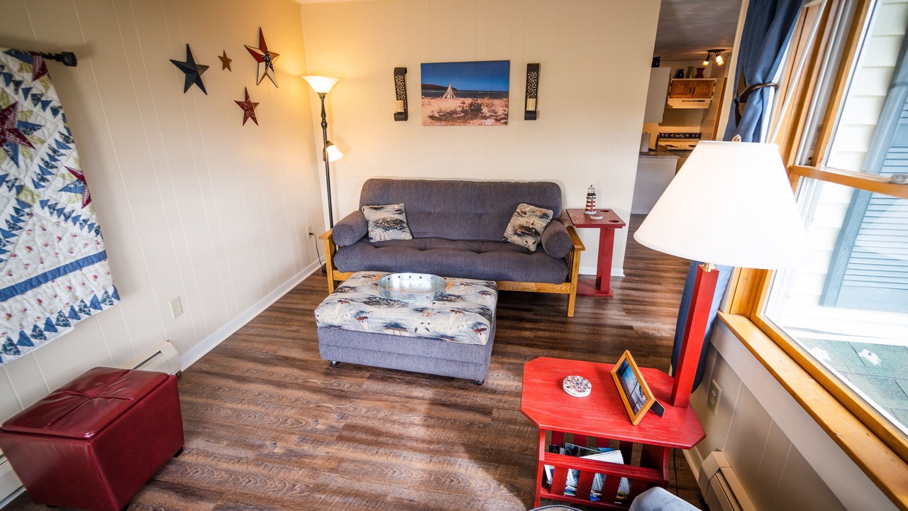 Photo of Livingroom in Munising