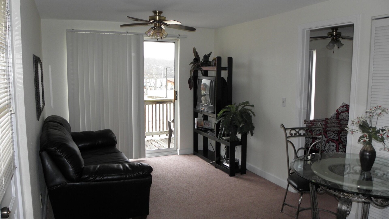 Photo of Livingroom in Sunrise Beach