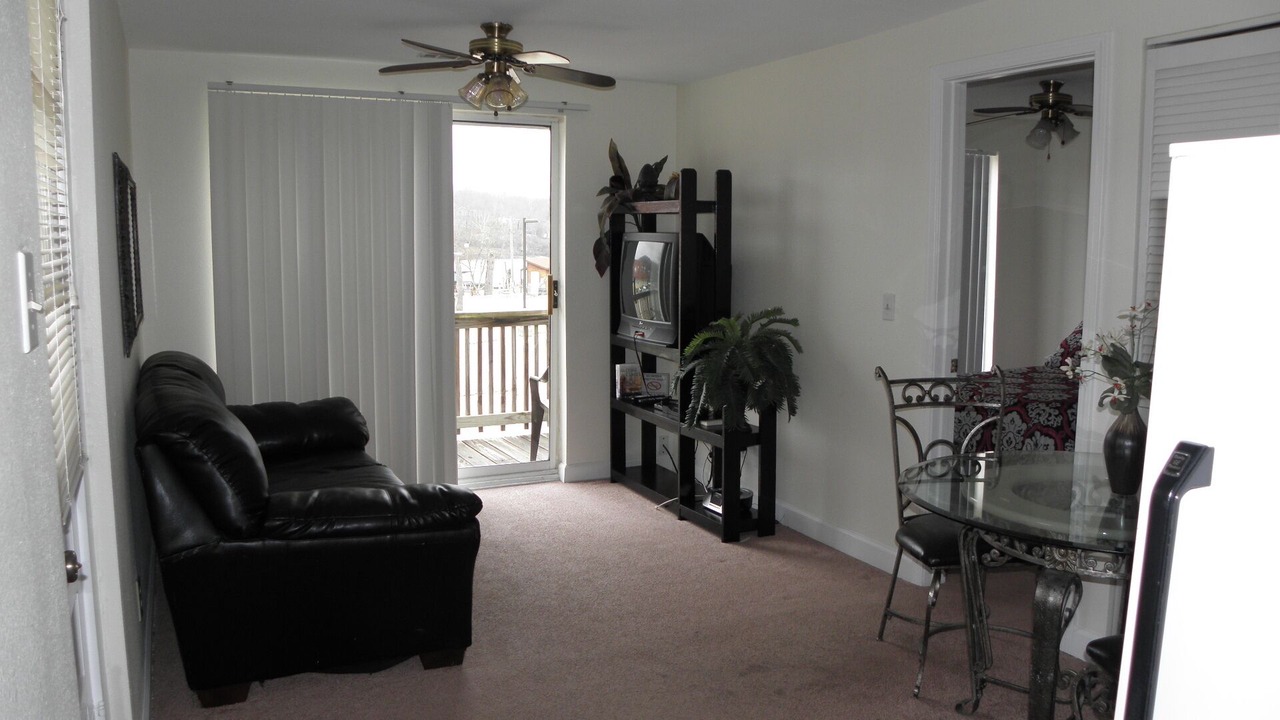Photo of Livingroom in Sunrise Beach