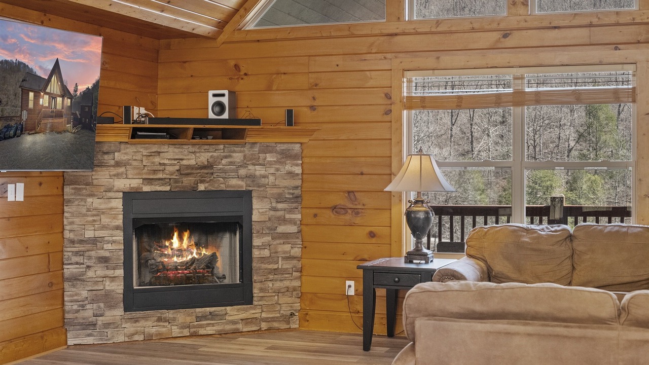 Photo of Livingroom in Lakeside Estates