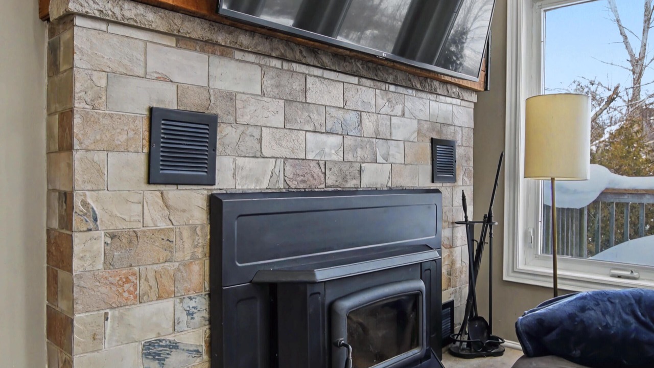 Photo of Livingroom in Swiss Meadows