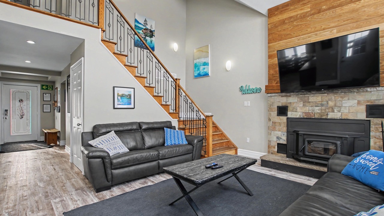 Photo of Livingroom in Swiss Meadows