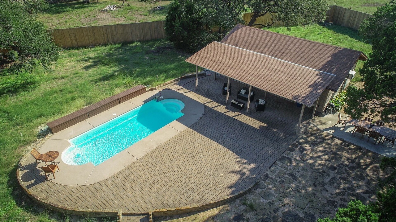 Photo of Outdoor in Brushy Creek